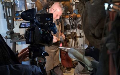 Der Messerschmied. Allgäu TV beim Messerschmied im Allgäu. Handgeschmiedete Messer aus Geschützrohren
